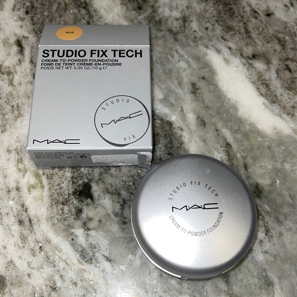 NIB - MAC - STUDIO FIX TECH Cream to Powder Foundation - N18 - Picture 2 of 15